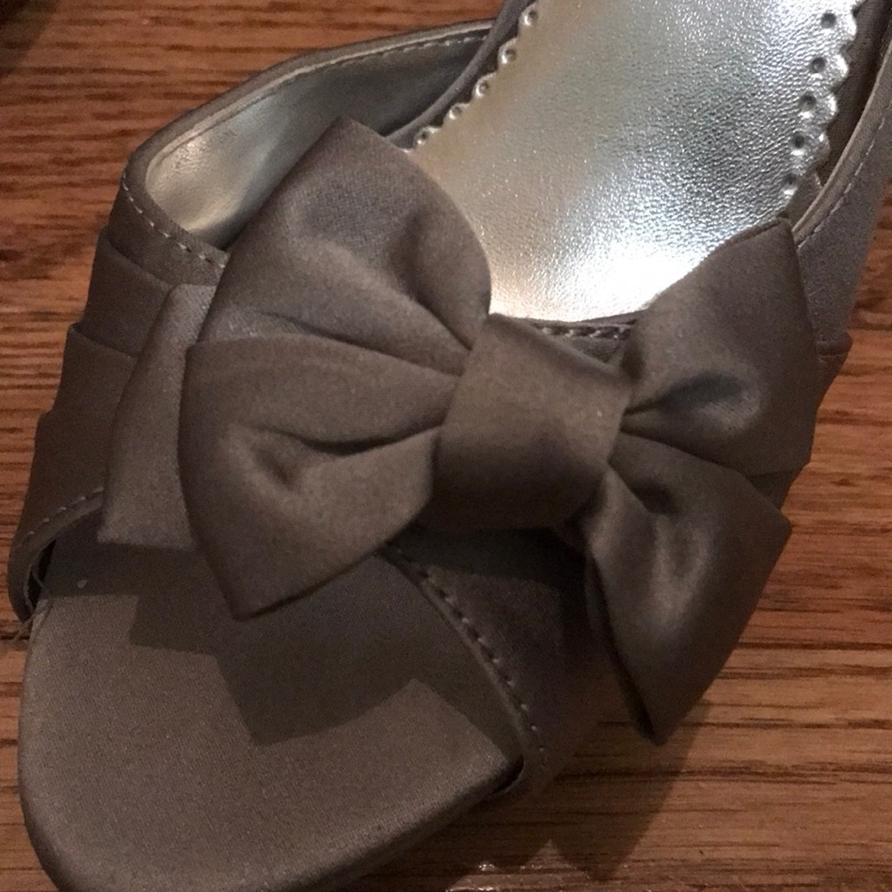 Heels - Picture 6 of 6